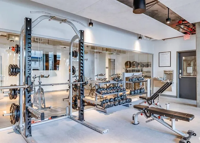 Apartment Boulevard Downtown Highrise Stu Sky Pool Parking Gym 03 Phoenix