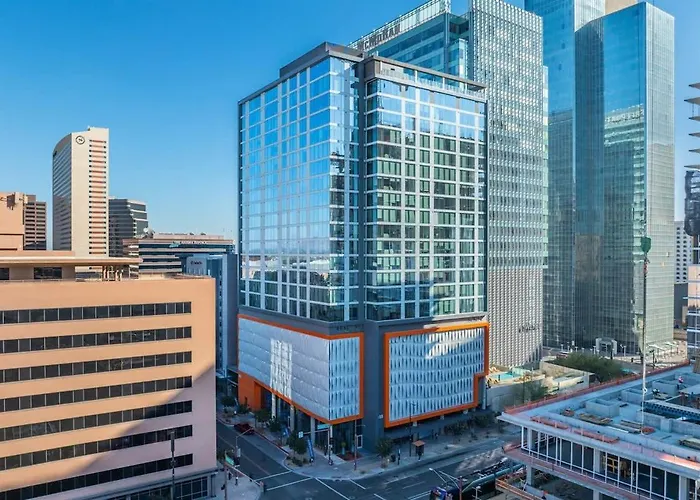 Boulevard Downtown Highrise Stu Sky Pool Parking Gym 03